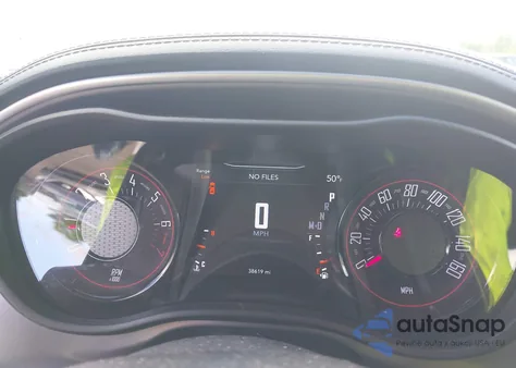 2022 Dodge Challenger Sxt Awd z USA, uszkodzony, nr VIN 2C3CDZGGXNH238891